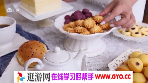 千万人气美食博主：每天15分钟，轻松做出63款米其林级甜点（完结）（高清视频）百度网盘